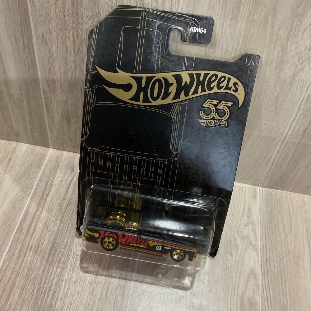 Hot Wheels 55th Anniversary 67 Chevy C10 Black Gold Series 1/6 HDH54 2023
